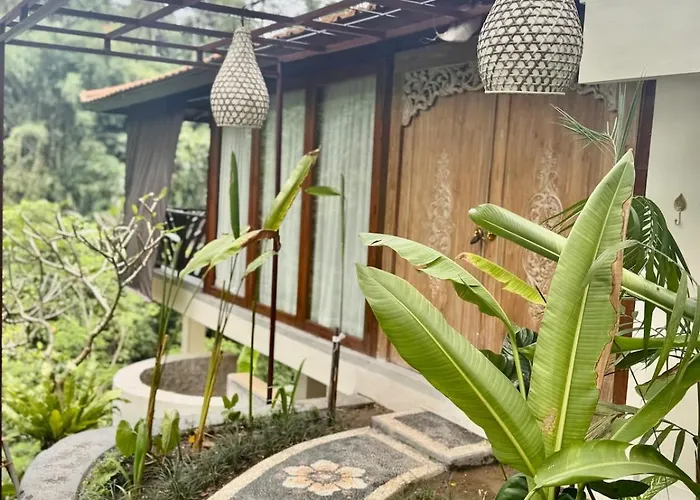 ヴィラ Astonishing Jungle With Pool In ウブド